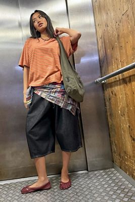 BDG Jax Vorn Plissierte Cocoon Crop Jeans
