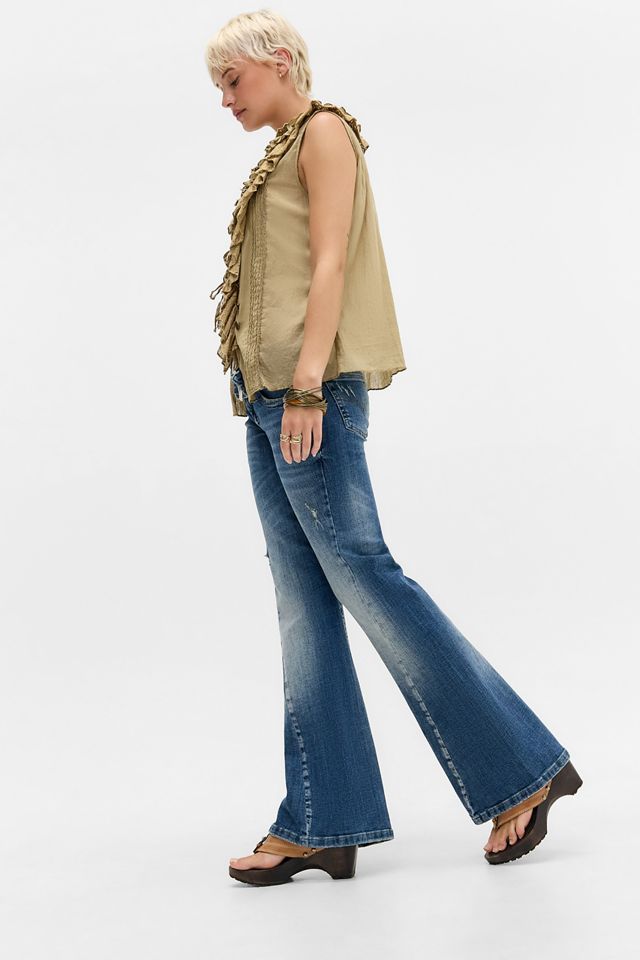 Jeans BDG Miko de Tiro Bajo con Cinturón y Corte Bootcut Skinny #1