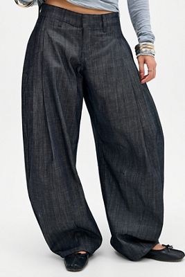 BDG Double Pleat Cocoon Trousers