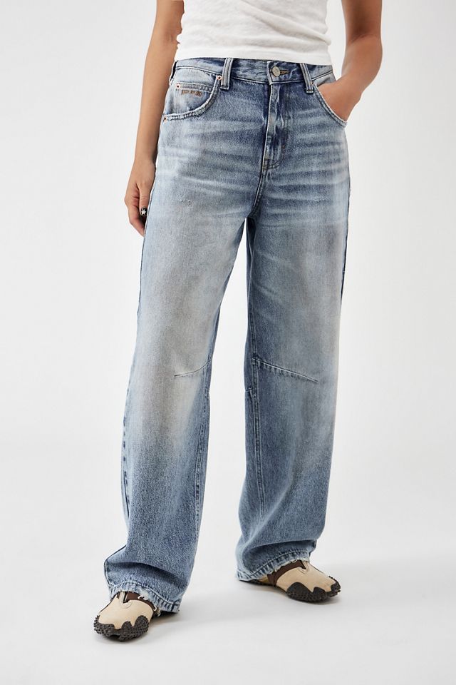 BDG Logan Arizona Wash Cinch Back Boyfriend Jeans | Urban Outfitters UK