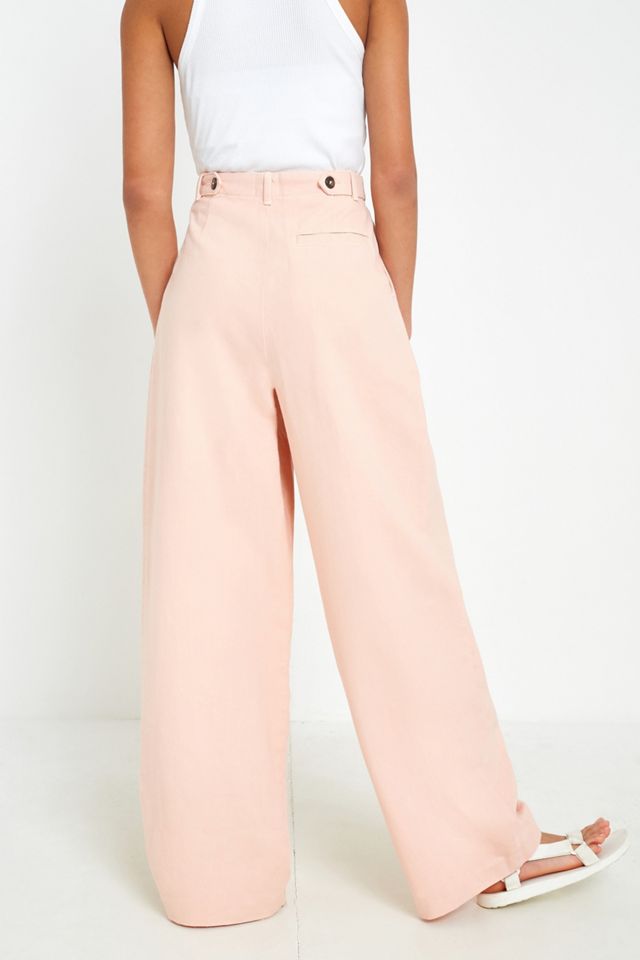 BDG – Jeans in Rosa mit Plisseefalten #2