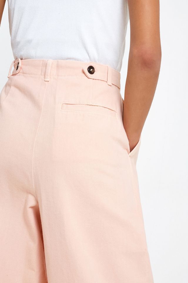 BDG – Jeans in Rosa mit Plisseefalten #3
