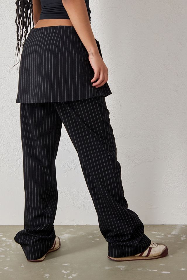 UO – Rock-über-Hose-Design in Schwarz im Nadelstreifenlook #3