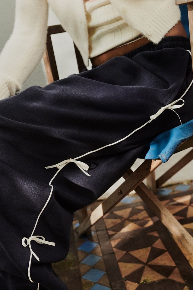 UO Bow Baggy Joggers #1