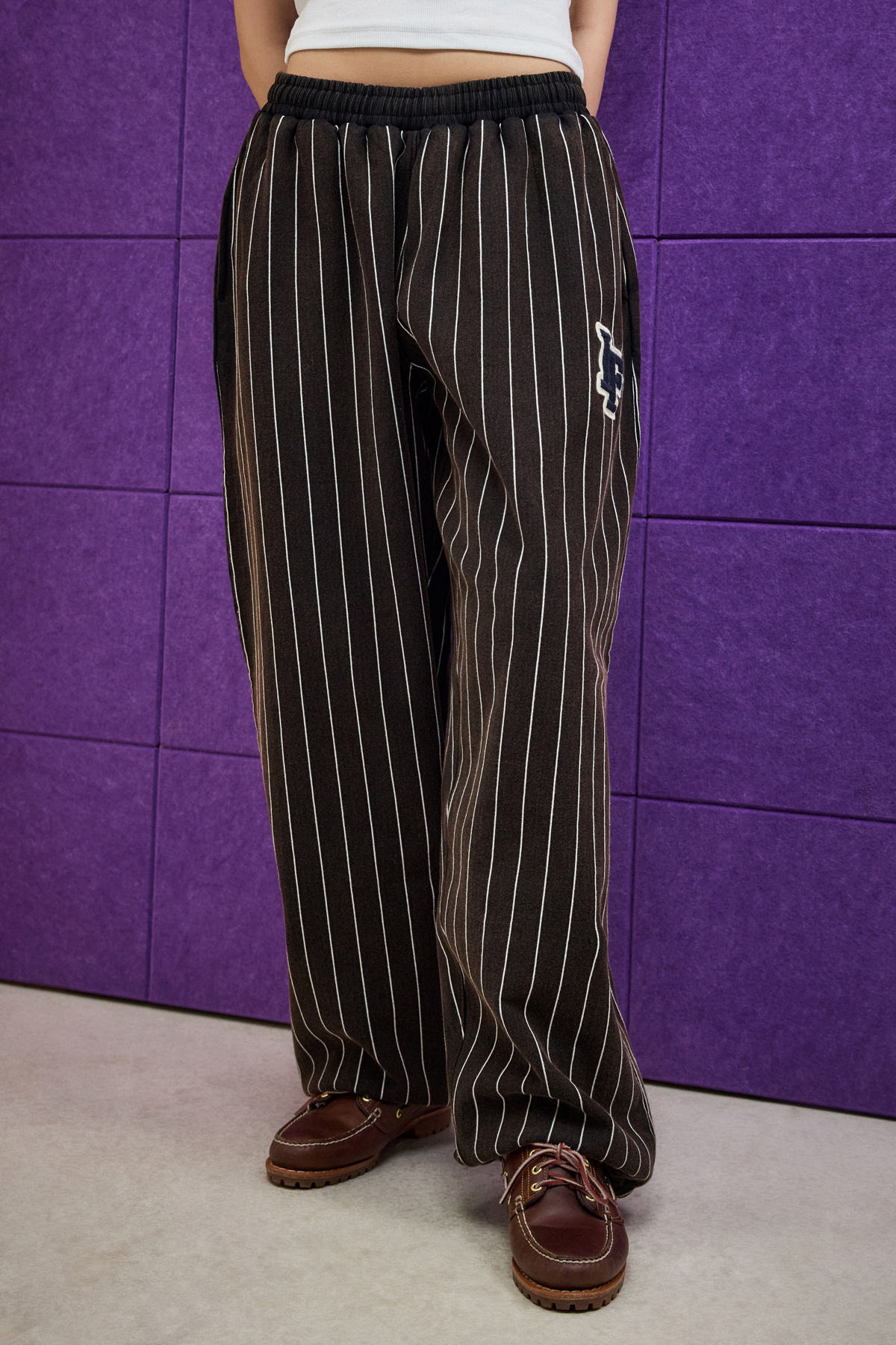 iets frans... Harri Pinstripe Joggers