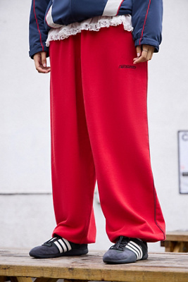iets frans... Harri Red Baggy Joggers Product Page