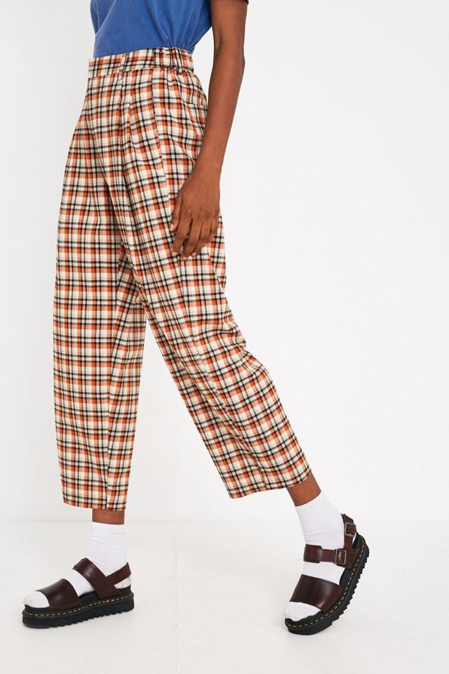 UO Arlo Pantaloni a quadri rossi Urban Outfitters IT