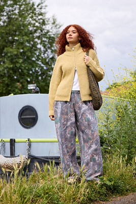 Hunter Camo Baggy Jogger - XS at Urban Outfitters - BDG - Modalova