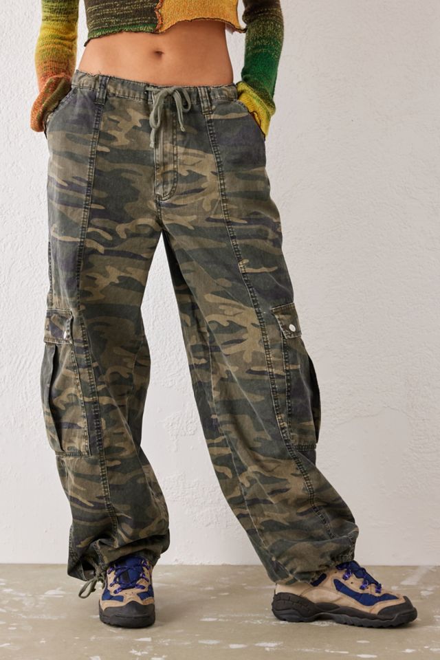 Womens camo cargo store pants urban outfitters