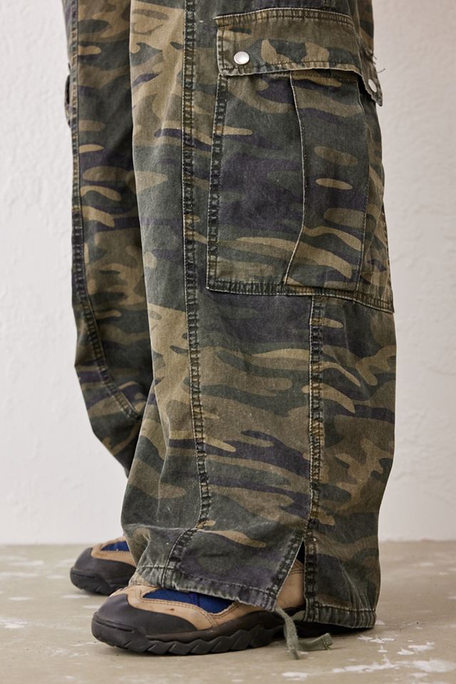 BDG – Camouflage-Cargohose „Toni“ #1