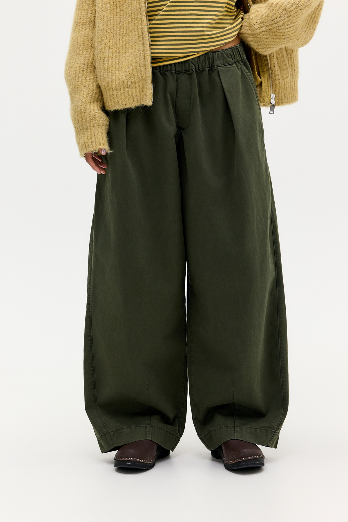 BDG Khaki Bobbi Baggy Cocoon Trousers