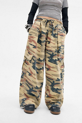 BDG Bobbi Desert Camo Baggy Trousers Product Page