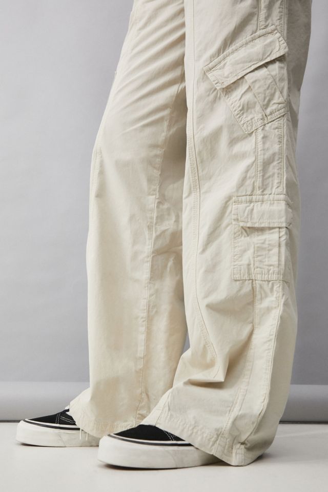 urban outfitters low rise cargo pants, nwot size - Depop