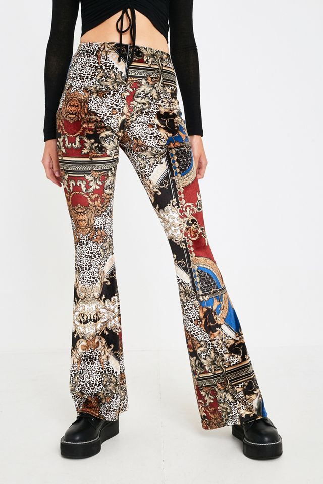 UO Scarf Print Velvet Flare Pantalones #3
