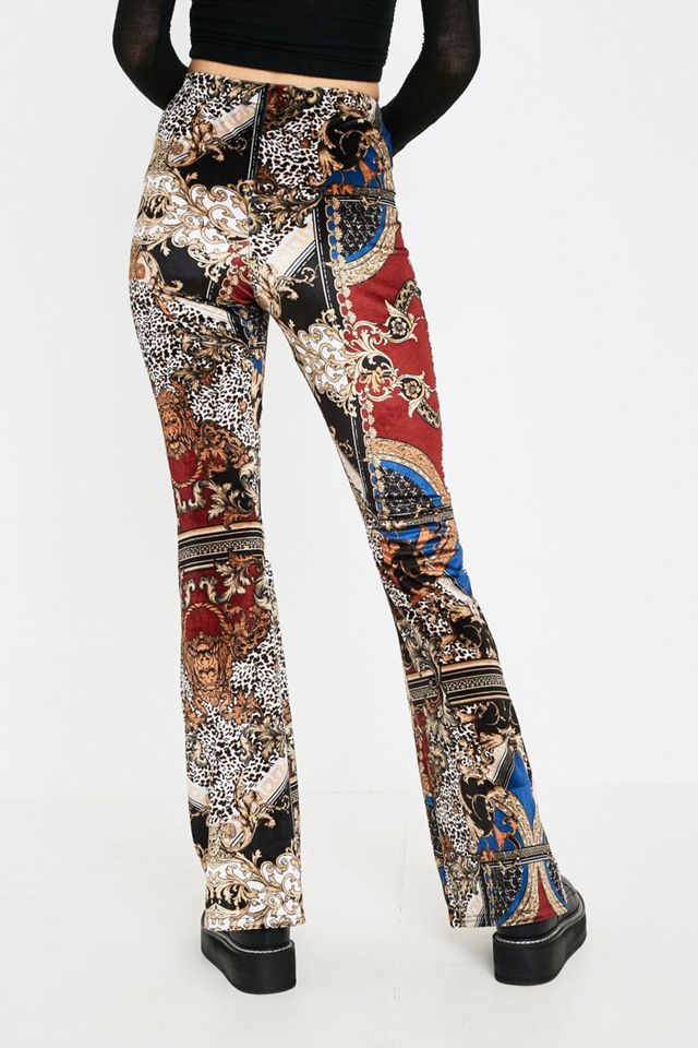 UO Scarf Print Velvet Flare Pantalones #5