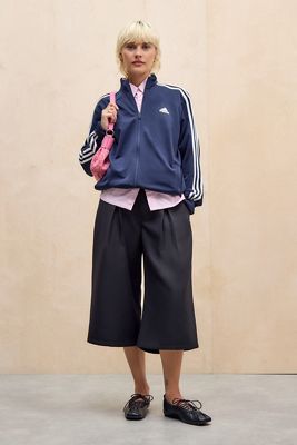 UO Ama Kurze Shorts