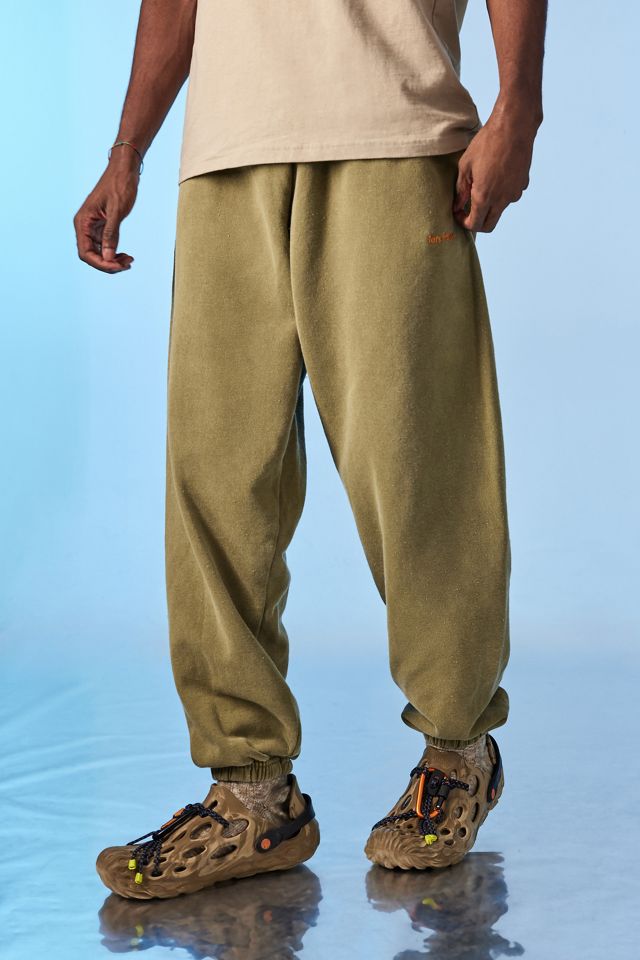 iets frans... Khaki Cuffed Joggers Urban Outfitters UK