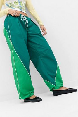 UO Finish Line Trainingshose
