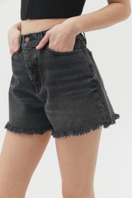 black levi shorts urban outfitters