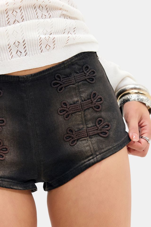Micro Shorts de Mezclilla de Tiro Bajo con Botones BDG #2