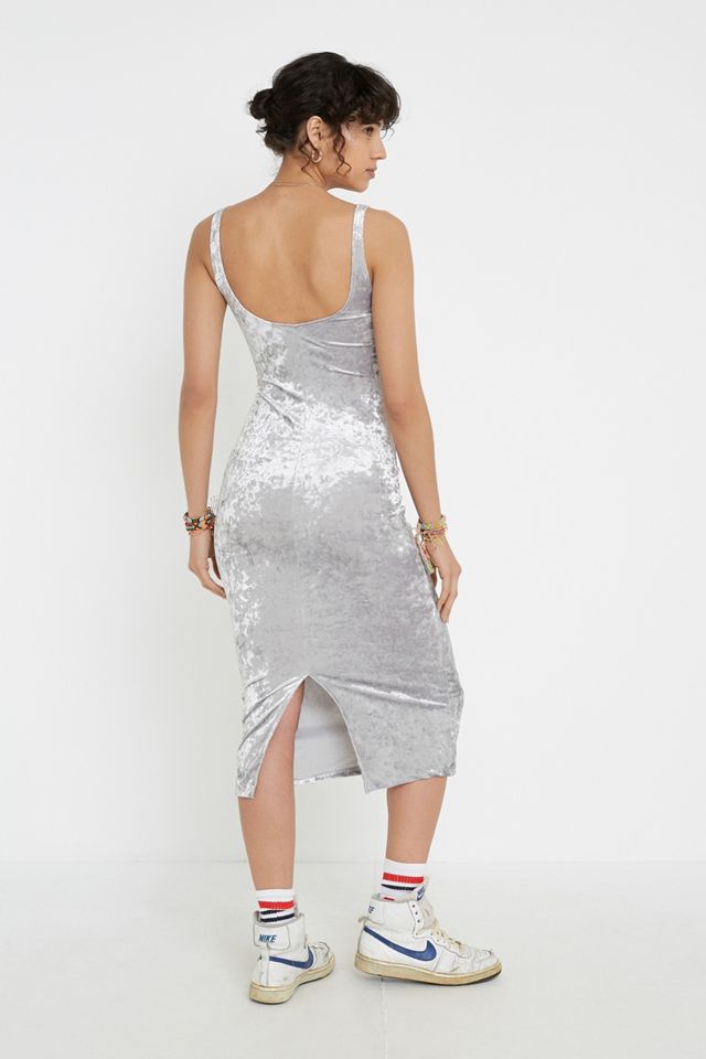 UO Crushed Velvet Midi Abito #1