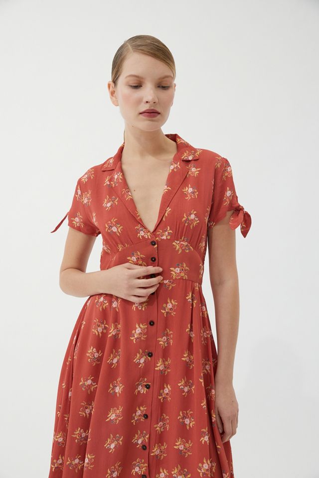 UO - Robe midi boutonnée à fleurs rouge Elle #1