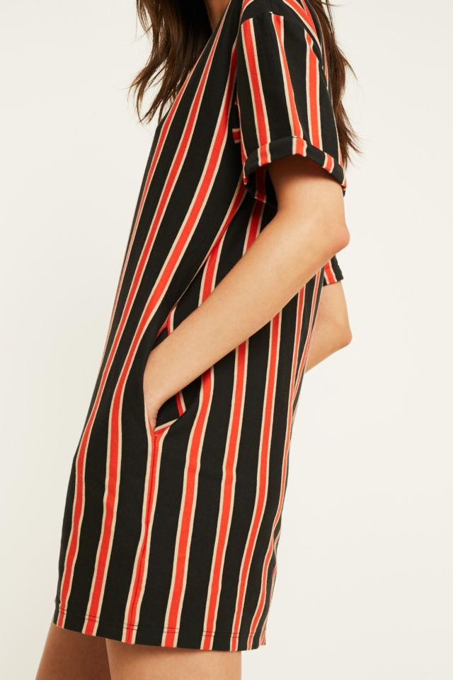 Vertical striped deals t shirt dress