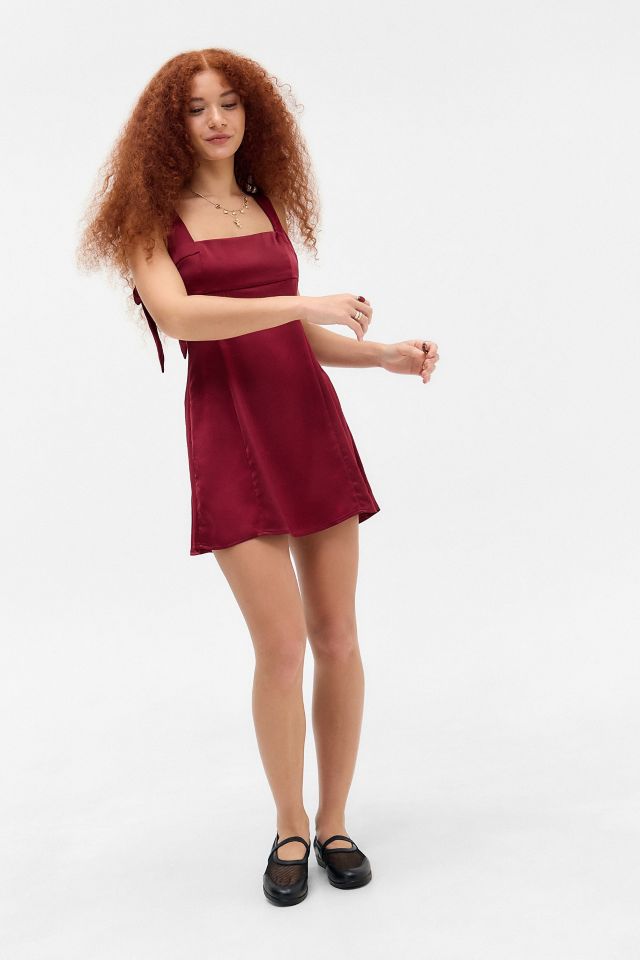 Light Before Dark Bri Schleife Mini Kleid