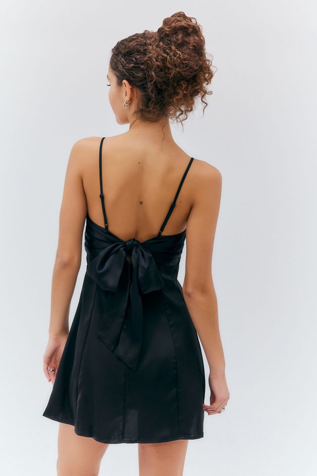 Vestido Mini con Lazo en la Espalda Light Before Dark Bella #3