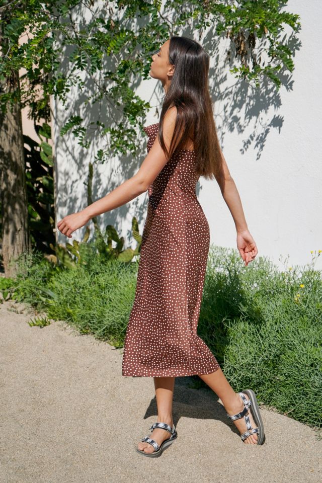 UO Mallory Dotted Slip Midi Dress | Urban Outfitters UK