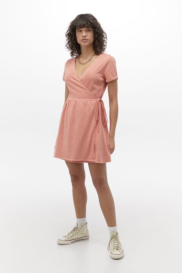 UO – Kurzes, verwaschenes Wickelkleid aus Baumwolle #2