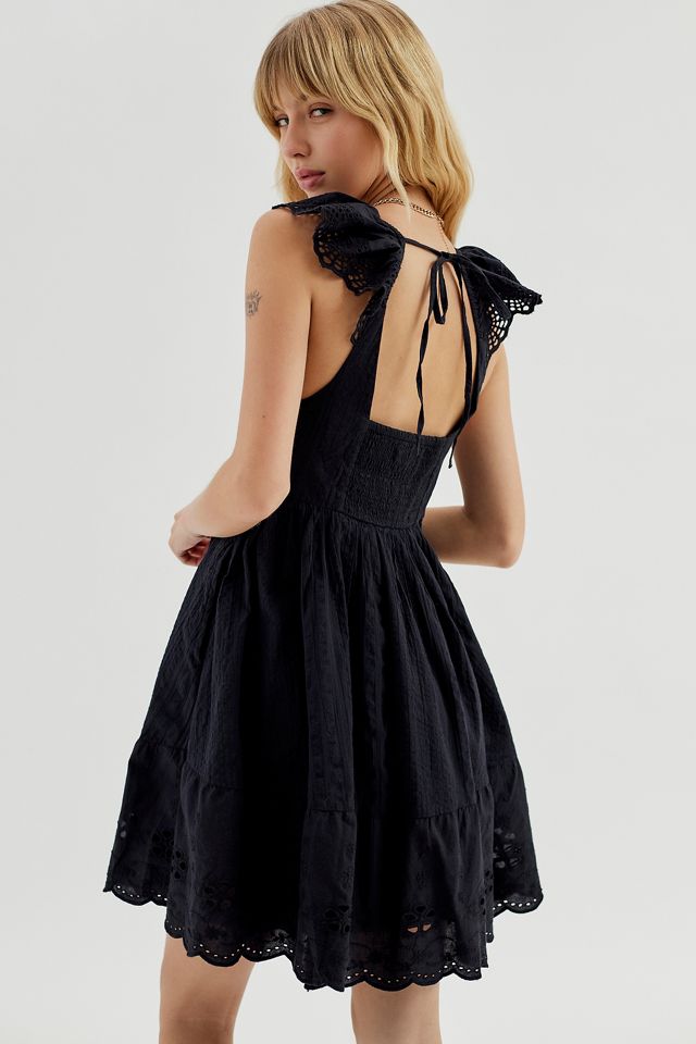 UO  Babydoll-Minikleid Wildflower" aus Spitze