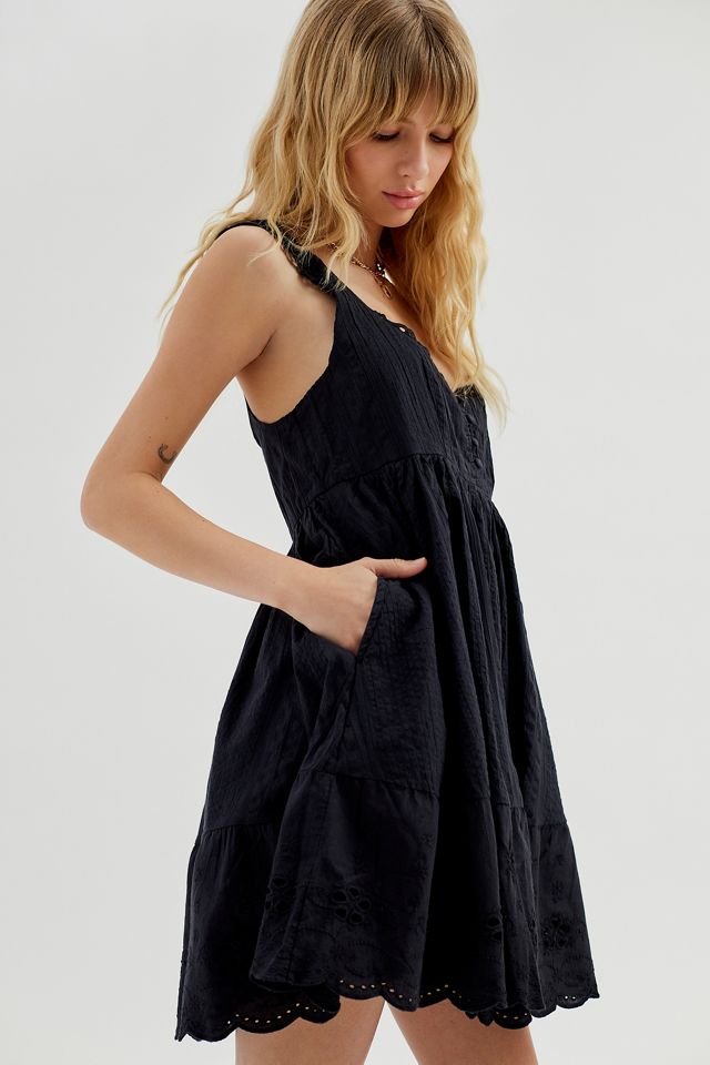 韓国商品/OURSAALTY Floral Eyelet Mini dress 217676685_offwhte_fr.jpg?ts=