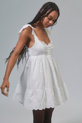 韓国商品/OURSAALTY Floral Eyelet Mini dress Floral Eyelet Mini Dress - RE OPEN! 🥂 레이어드로 예쁘게