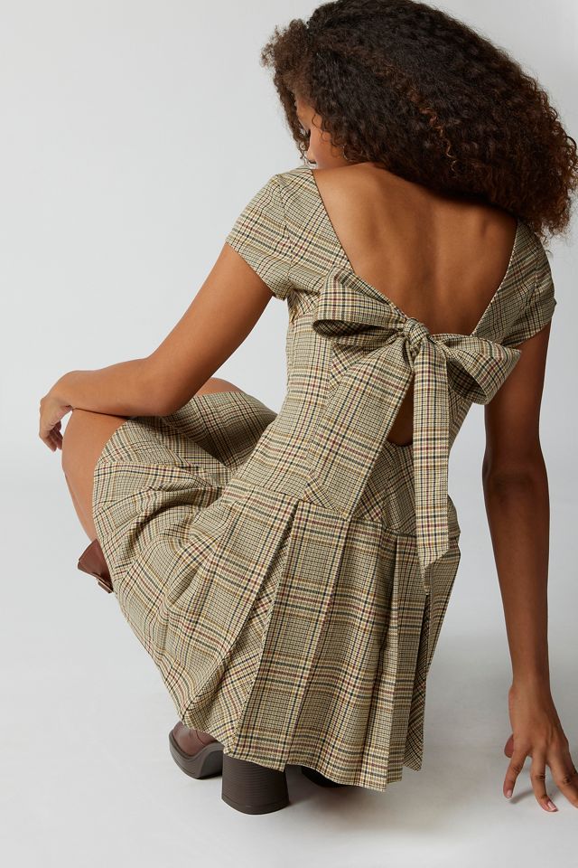 UO Bryan Vestido Mini Plisado con Lazo en la Espalda #1