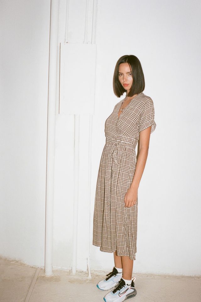 Urban outfitters 2025 gabrielle dress