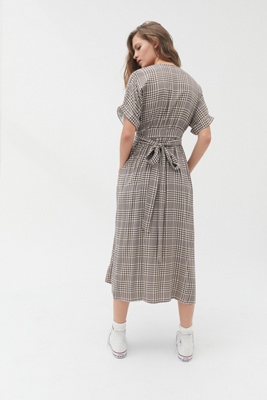 Robe Imprimée Pois Urban Outfitters - Taille XS - Couleur Crème - Occasion Très Bon état - Style Mini