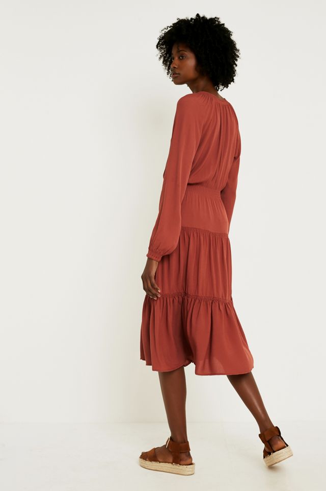 UO - Robe midi Reese à smocks et volants #3