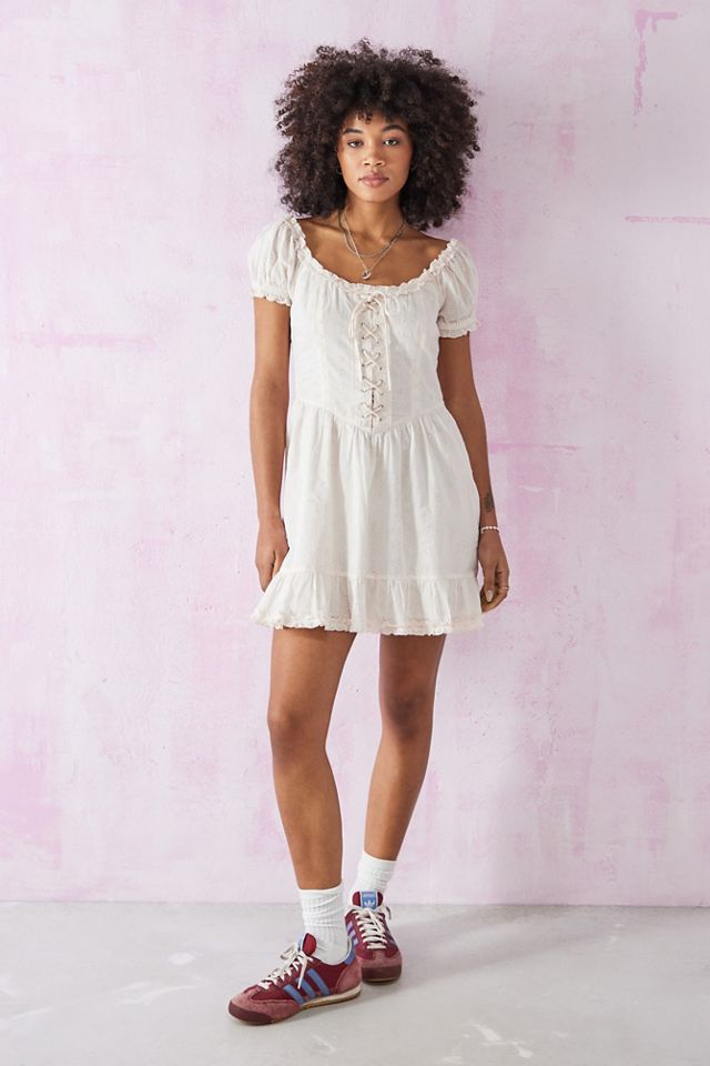 Robe Urban Outfitters Ecote Bretelles Perles Tribales - Taille 4, Courte Et évasée, Neuf Sans étiquettes