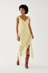 Light Before Dark Vixen Asymmetric Midi Dress | Urban Outfitters FR