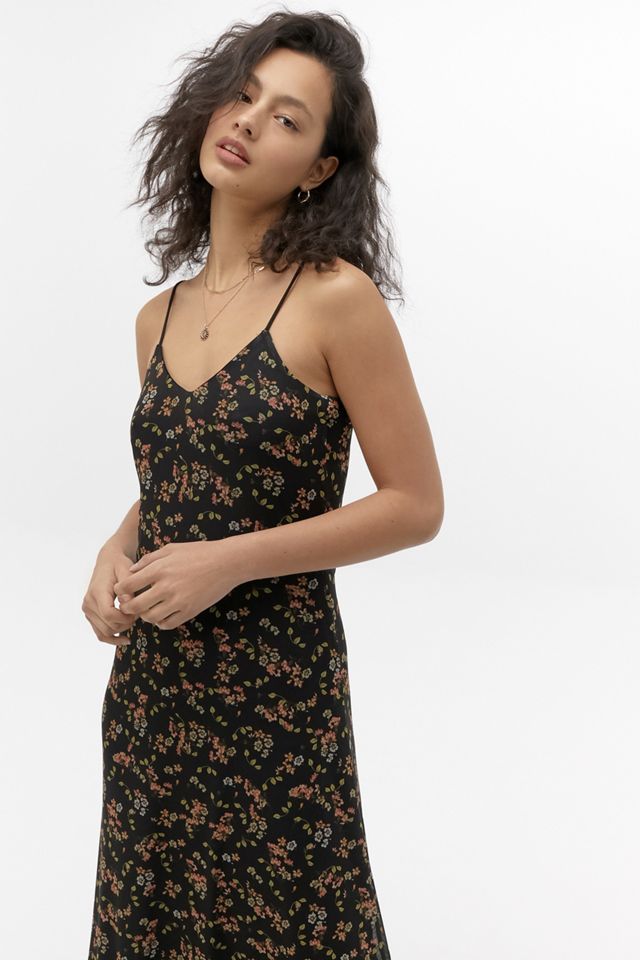 UO - Robe longue de style nuisette en résille #2