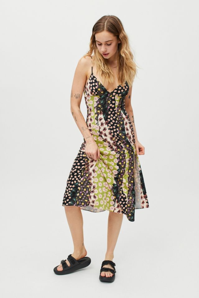 Urban outfitters hotsell floral midi dress