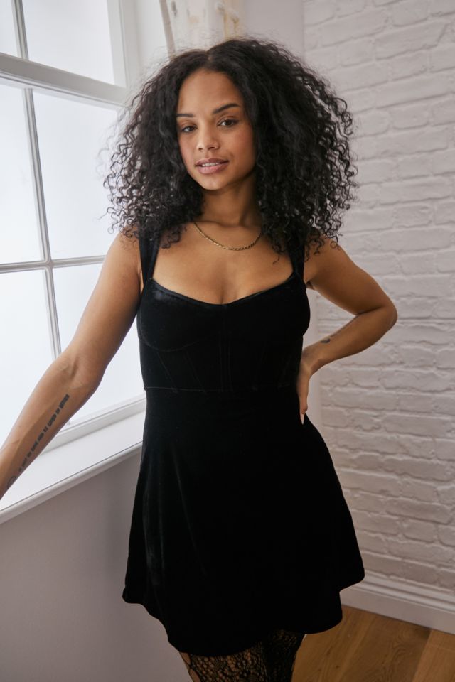 Urban outfitters clearance black velvet dress