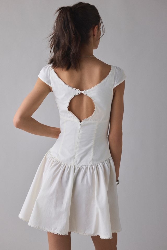 Vestido Mini Ajustado y Acampanado Right On Time de Kimchi Blue #4