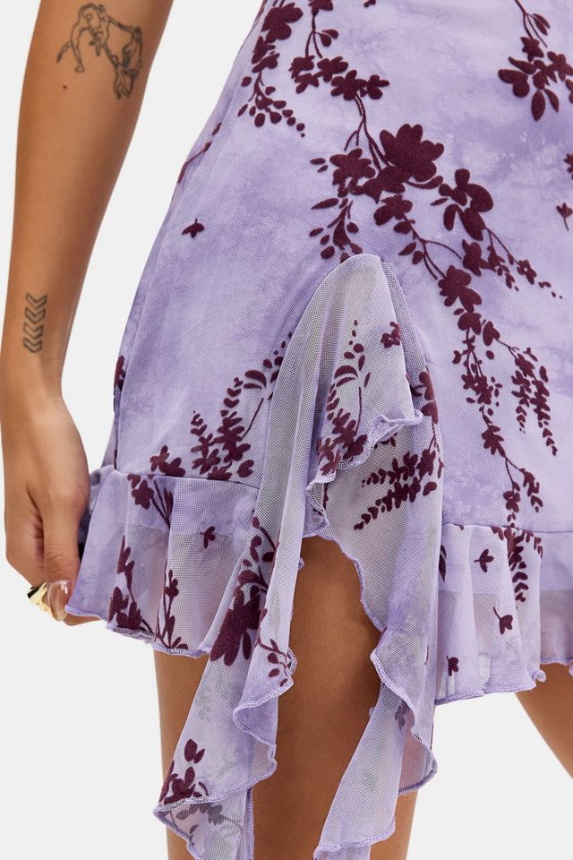 Kimchi Blue Mini-robe plongeante floquée Nightbloom #2