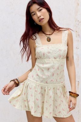 UO Stella Encaje Babydoll Mini Vestido | Urban Outfitters ES