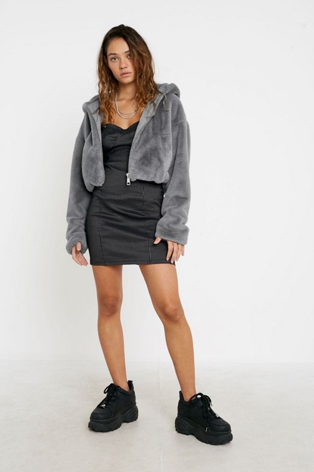 UO Chaqueta de piel sintética gris con capucha #3