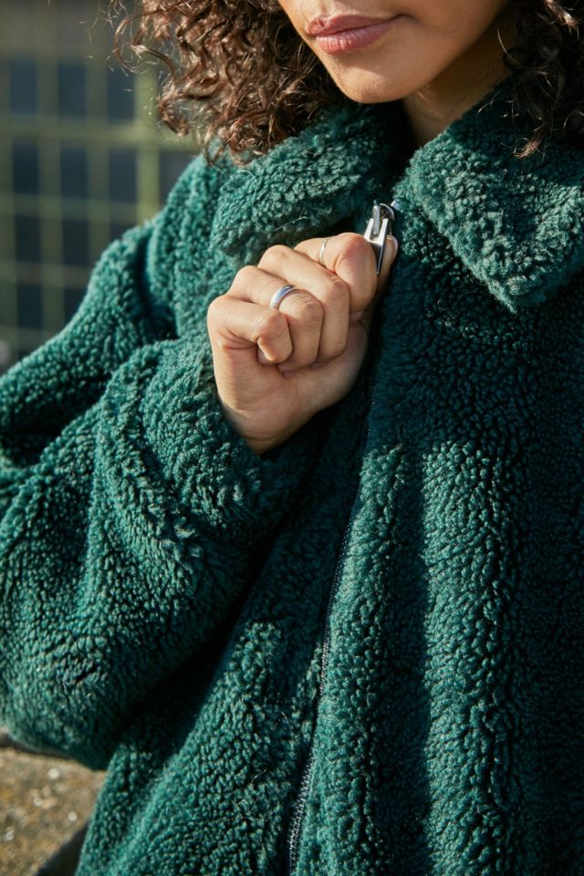 Urban outfitters 2025 green teddy coat