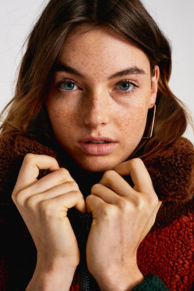 Urban Outfitters – Gekürzte Jacke aus Teddyplüsch in Orange #1