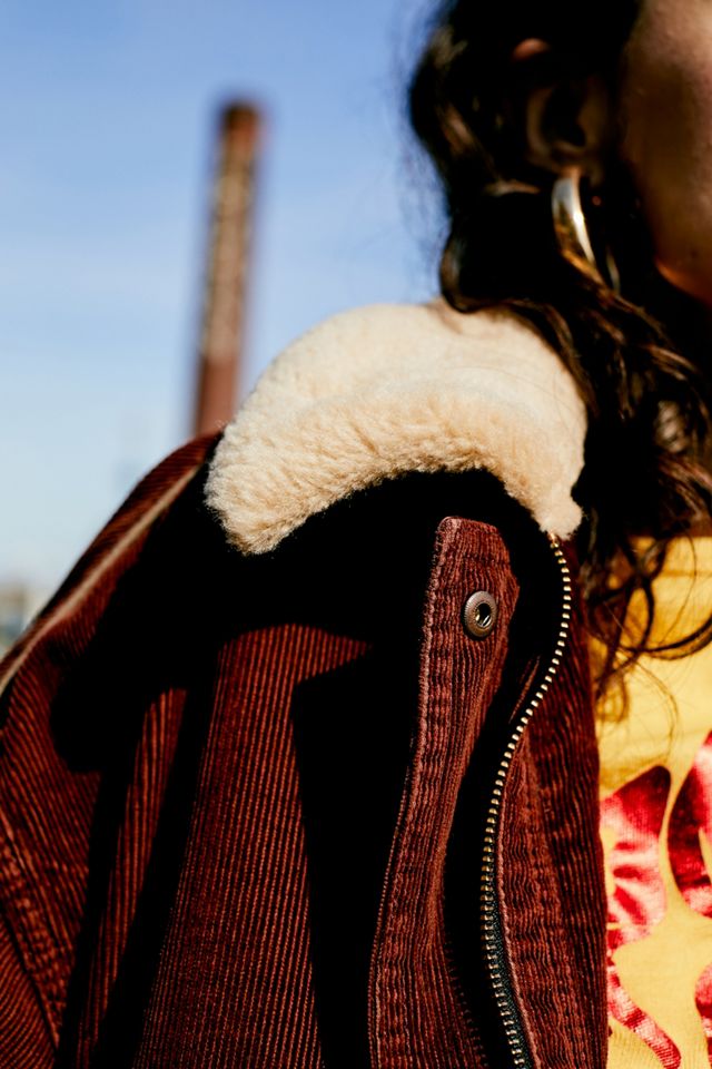 UO – Cordjacke im Stil der 70er in Rötlichgrau #2